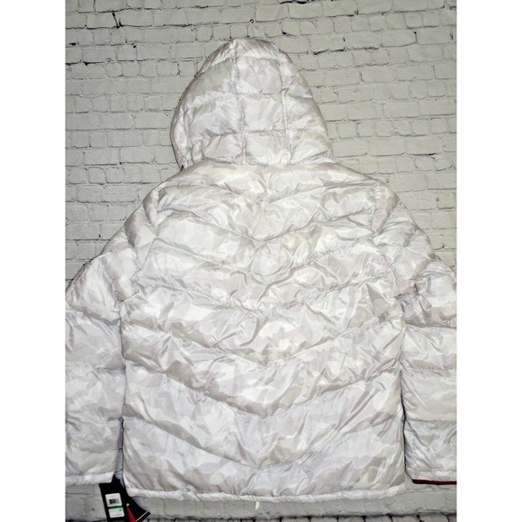 Tommy Hilfiger Men's Midweight Chevron Quilted, Large, Tonal White Camo w/Bib, L - Picture 2 of 11